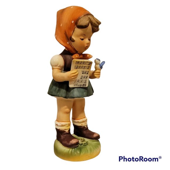 Erich Stauffer 1950s Collectible 10" Porcelain Figurine Singing Girl Heirloom - Picture 3 of 6
